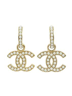 Chanel Pearl Earrings CC Logo Gold
